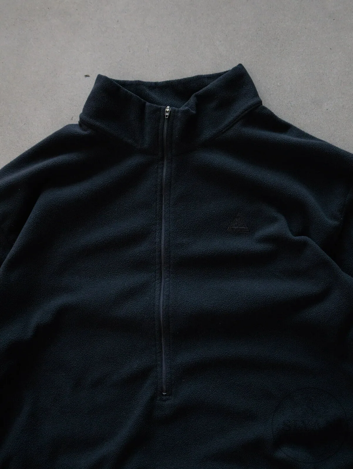 Vintage 90s Nike ACG Black Fleece Quarter Zip Pullover Sweatshirt 9 Vintage 90s Nike ACG Black Fleece Quarter Zip Pullover Sweatshirt